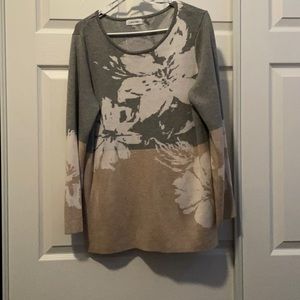 Calvin Klein sweater. Sz: L